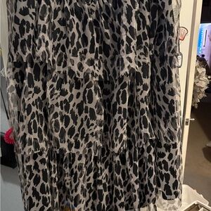 190- NWT - cato Black and Gray leopard Print tut